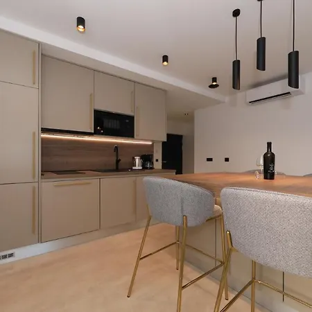 Appartement Adastra *