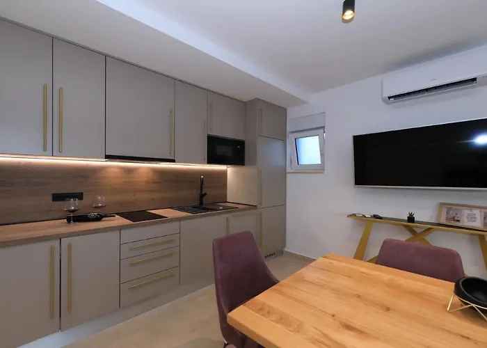 Adastra Apartman
