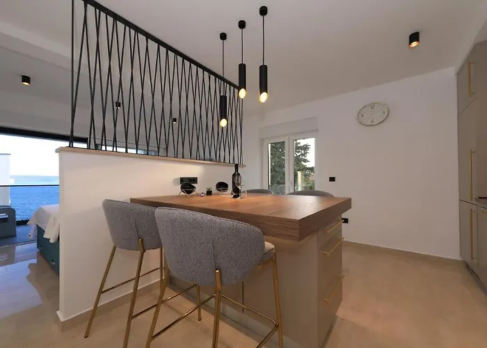 Apartman Adastra *