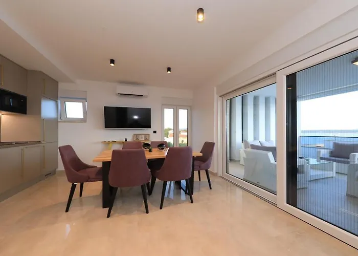 Adastra Apartman Maslenica