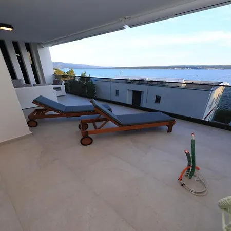 Adastra Apartment *
