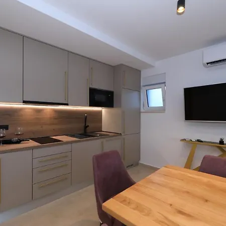 Adastra Apartment
