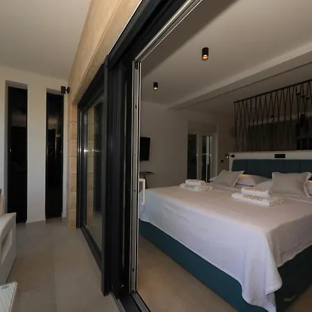 Adastra Apartment