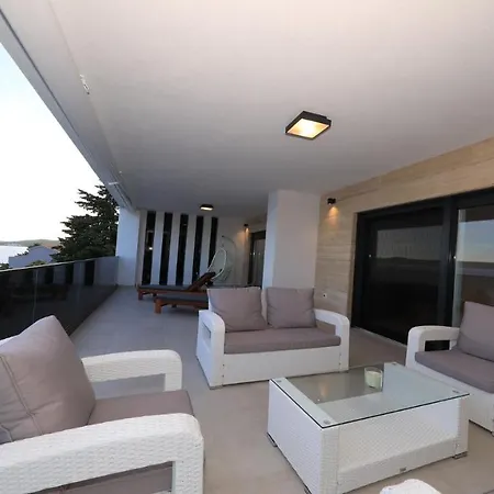 Adastra Apartment