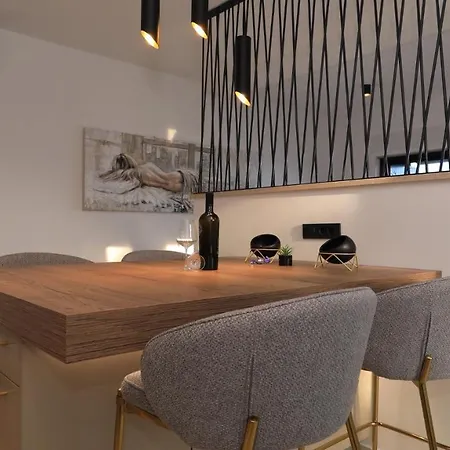 Apartment Adastra Maslenica