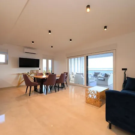 Apartment Adastra Maslenica