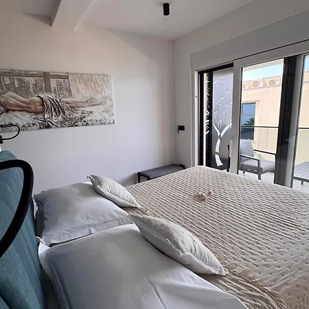 Adastra Apartament Maslenica
